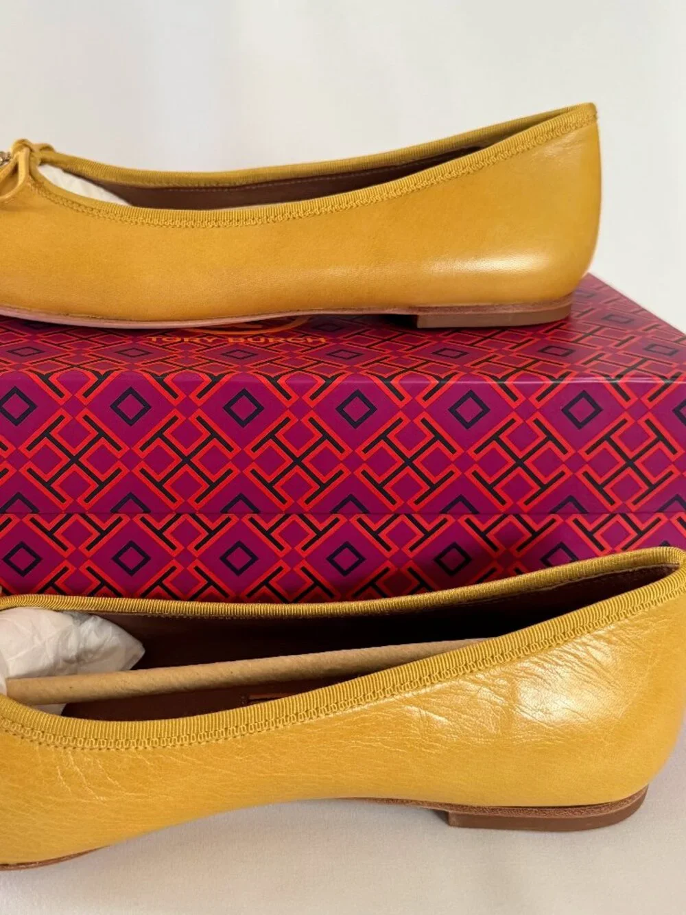New Tory Burch Charm Ballet Flats, Goat Leather, Naples Yellow, Women's Size 9